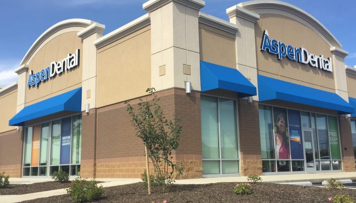 Middletown Galleria Claiborn and Light Range Buff Splits